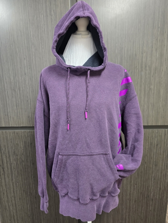 Nike Tops - Nike Purple Oversized Pullover Hoodie Women's Medium Pink Graphic Sleeve Fleece